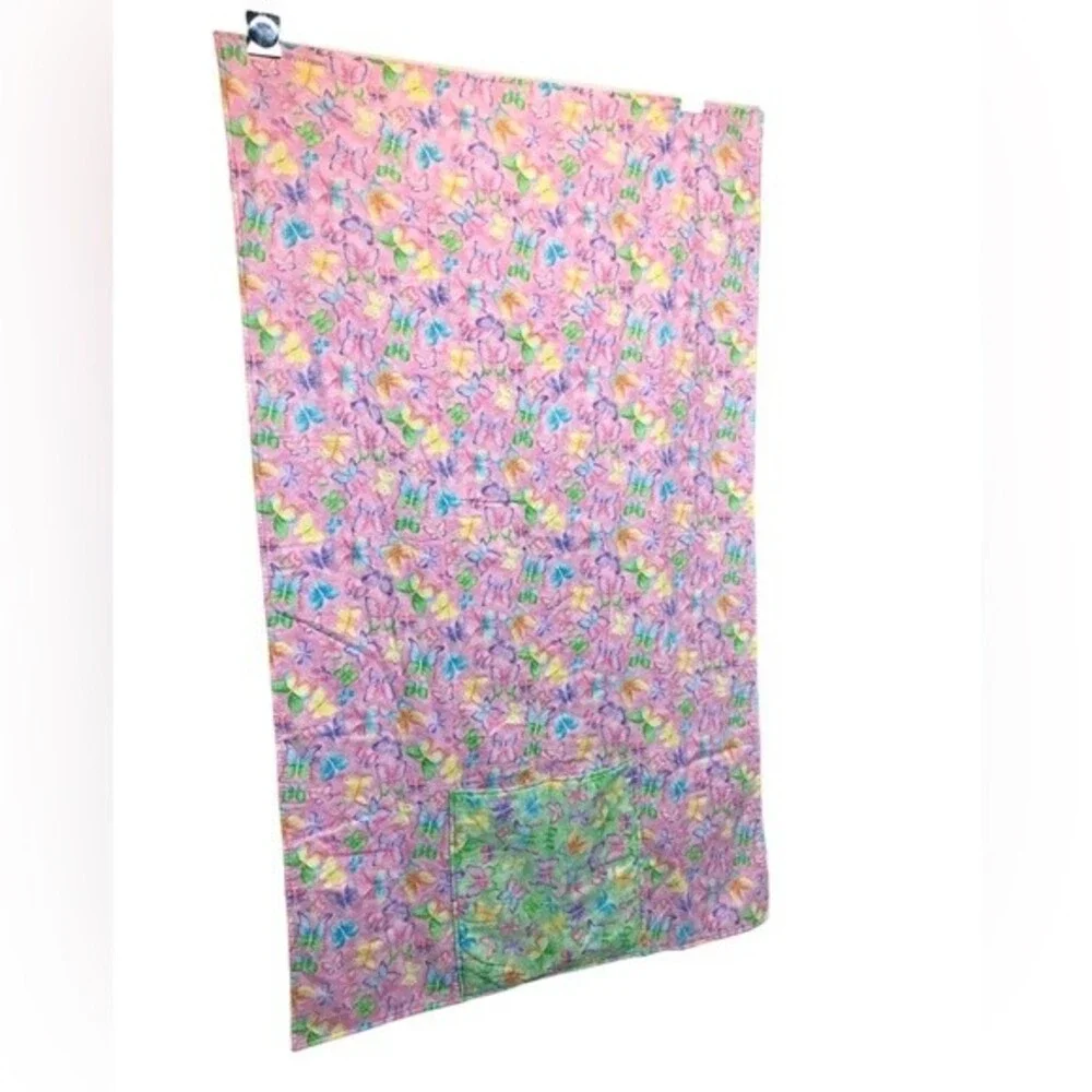 Quillow quilt/pillow butterfly’s purple pink and green‎
